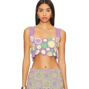 Iso Searching for agua bendita tanit Crop Top